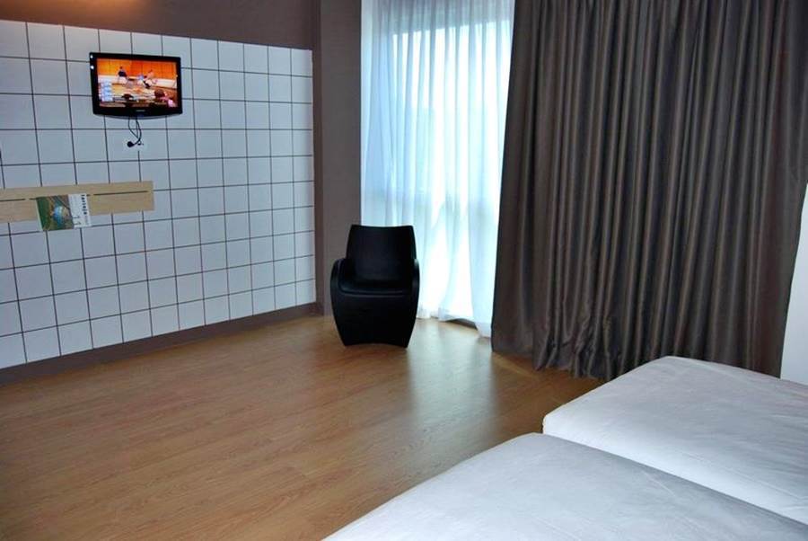 Ele Hotelandgo Arasur Miranda de Ebro Eksteriør billede